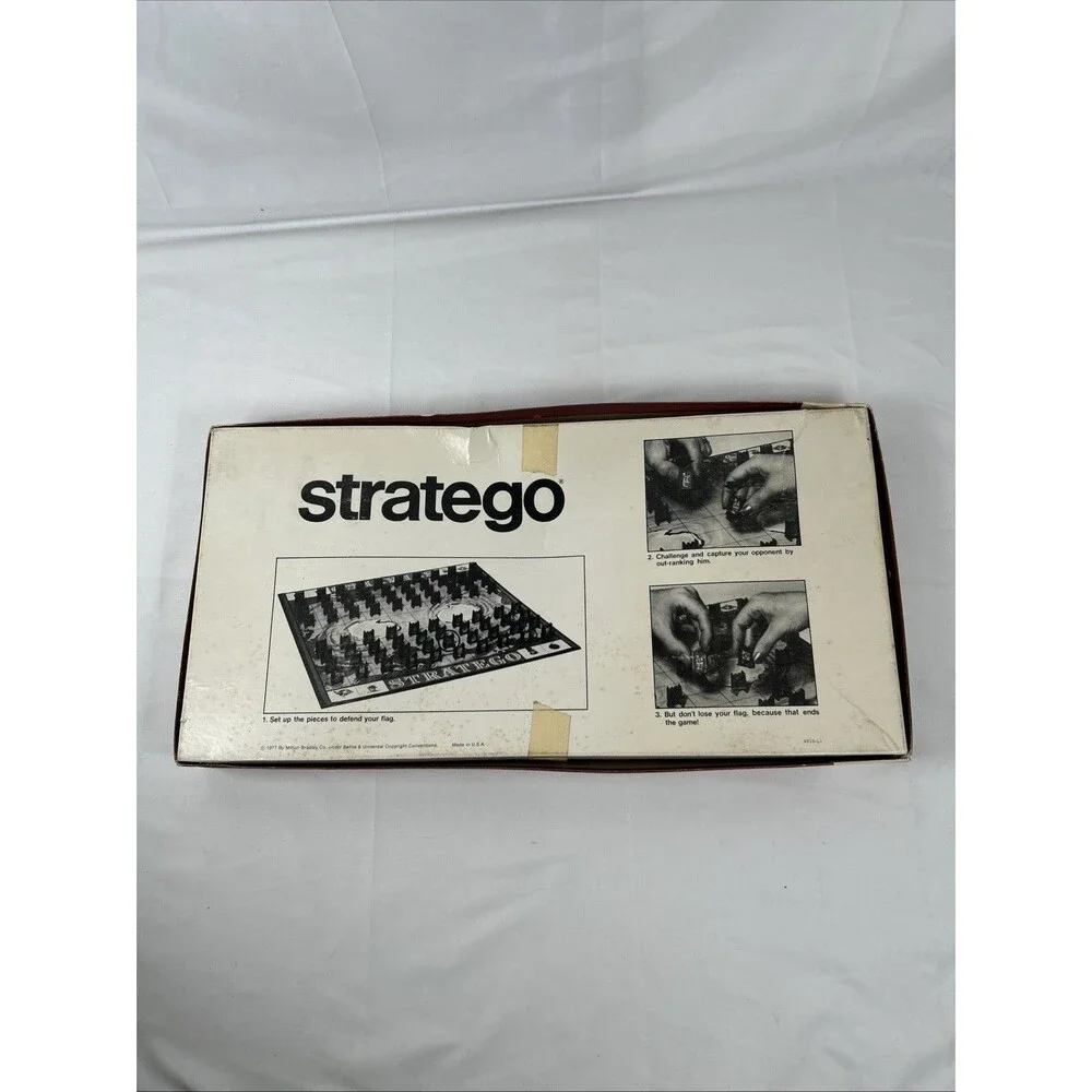 1977 Vintage STRATEGO Board Game Military Milton Bradley COMPLETE